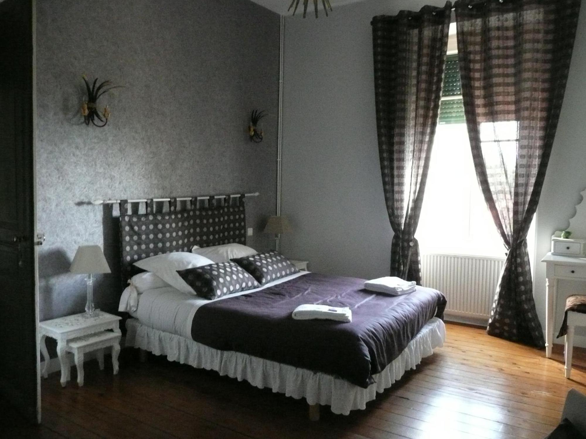Les Terres Basses Hotel Fabrezan Bagian luar foto